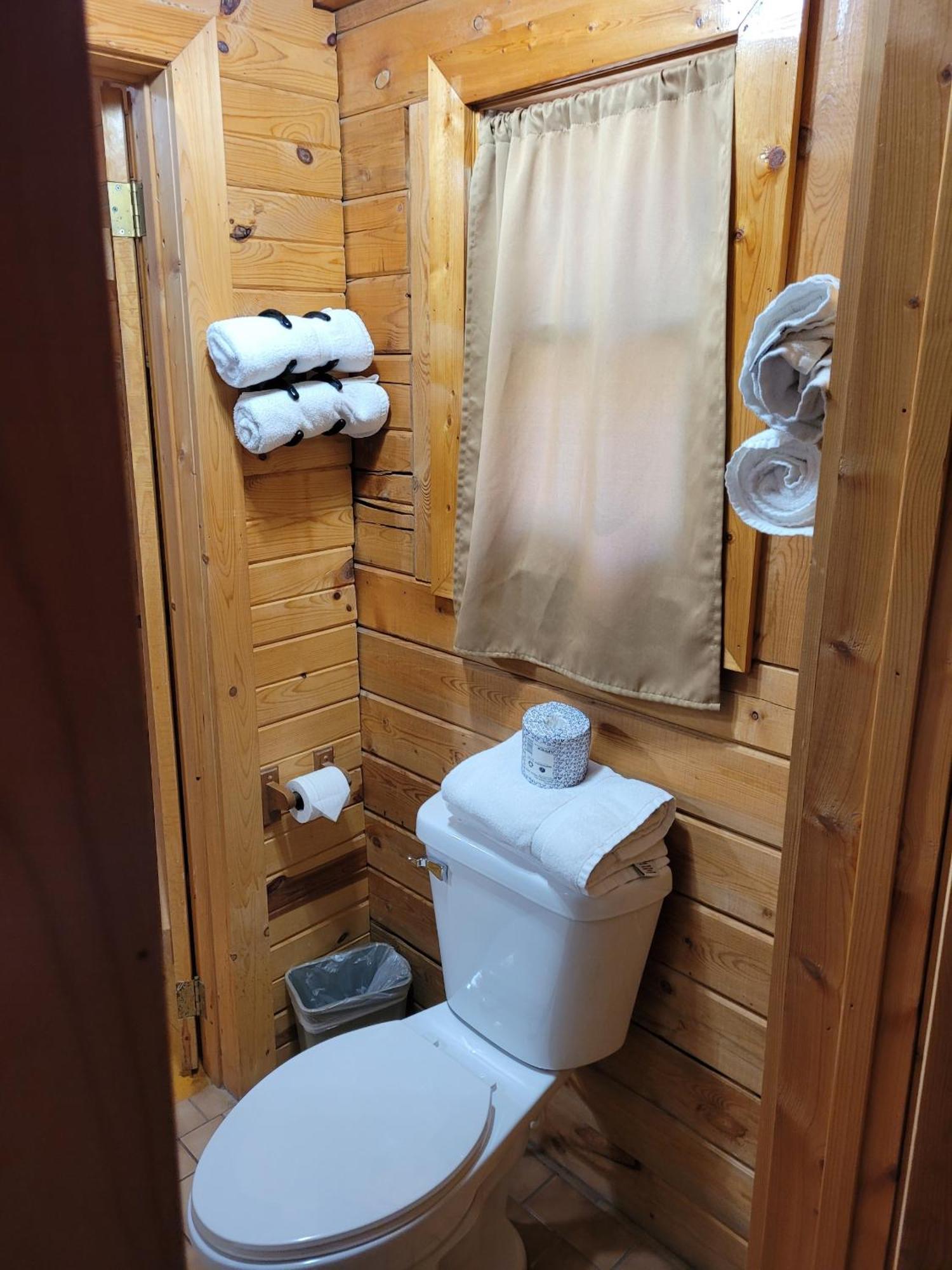 Holy Smoke Resort 奇斯顿 客房 照片